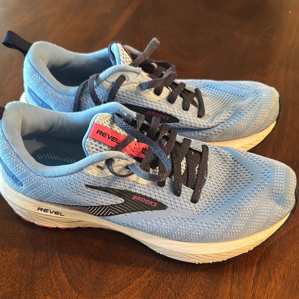 Brooks Men's Blue Running Shoes